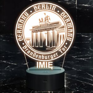 Lampka Nocna LED Statuetka Podróże Miasto Berlin Niemcy na Prezent Grawer v.2