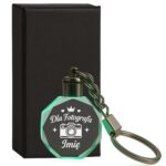 1 brelok z imieniem dla fotografa z sercami i korona 1 brld0283