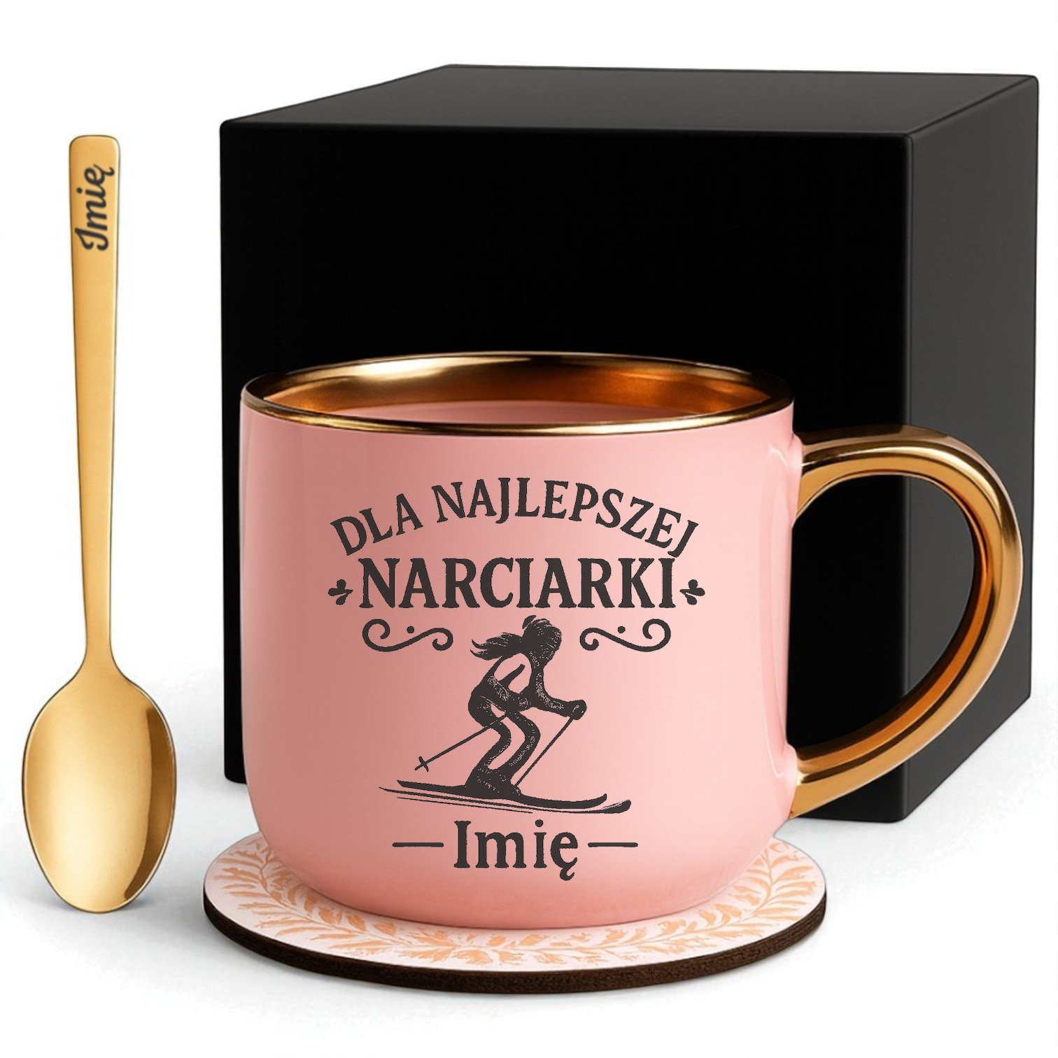 Kubek Personalizowany z Imieniem Róż + Łyżeczka i Podstawka Zestaw dla Narciarki v.1 Kubek Personalizowany z Imieniem Róż + Łyżeczka i Podstawka Zestaw dla Narciarki v.1