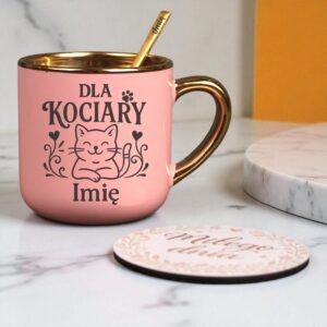 Kubek Personalizowany z Imieniem Róż + Łyżeczka i Podstawka Zestaw dla Kociary v.1