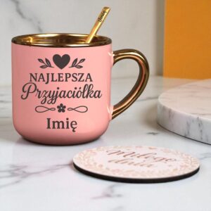 Kubek Personalizowany z Imieniem Róż + Łyżeczka i Podstawka Zestaw dla Przyjaciółki v.1