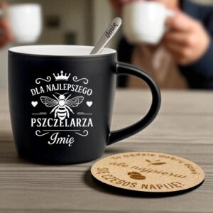 2 kubek z imieniem dla pszczelarza z sercami i korona 1 kzgc0105