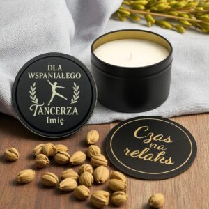 3 naturalna swieca sojowa personalizowana z grawerem dla tancerza z laurem 1 spdc0110