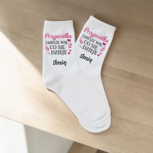 3 skarpetki z imieniem na prezent dla przyjacioki prosty 1 skarpb0142