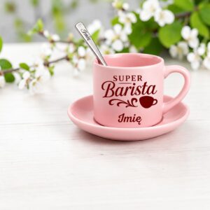 3 filizanka rozowa z yzeczka i talerzykiem personalizowana dla baristy profesjonalny 1 filr0006