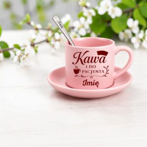 3 filizanka rozowa z yzeczka i talerzykiem personalizowana dla pielegniarki rozbudowany 2 filr0079