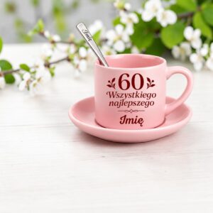 3 filizanka rozowa z yzeczka i talerzykiem personalizowana na 60 urodziny grafit + bordo 1 filr0137